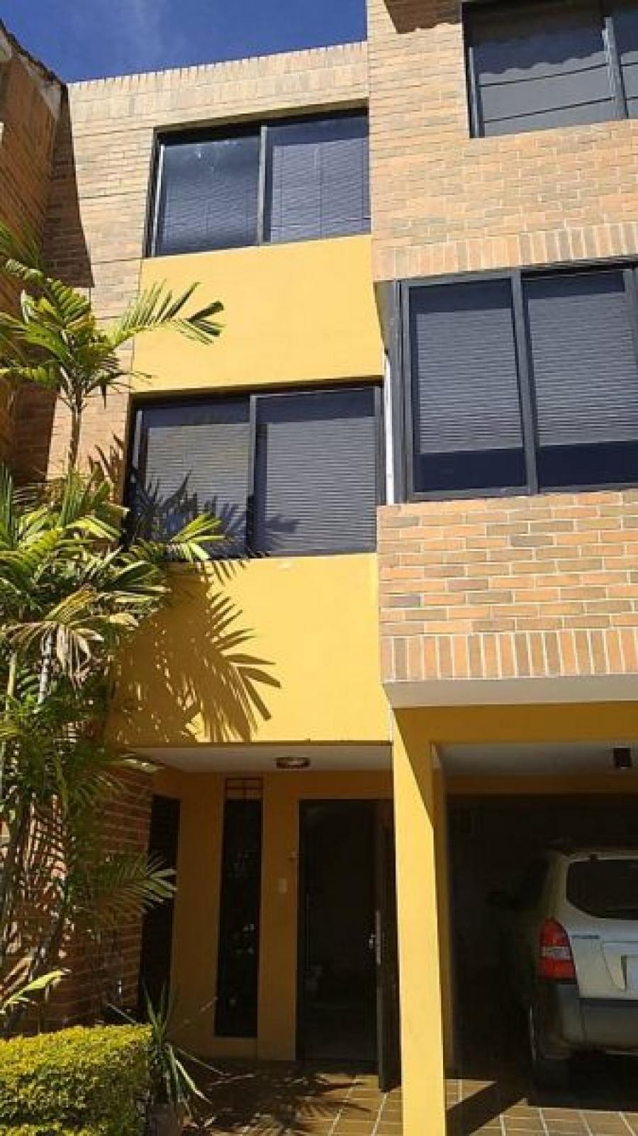 Foto Casa en Venta en Valencia, Carabobo - U$D 90.000 - CAV141505 - BienesOnLine