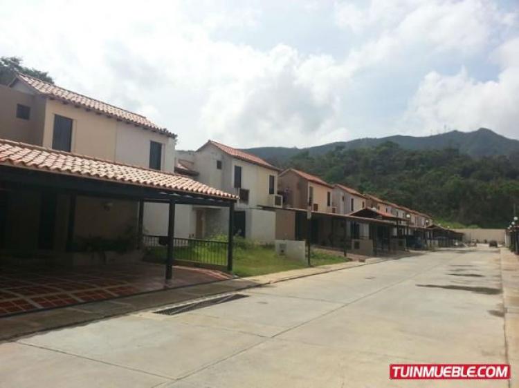 Townhouse a estrenar amoblado