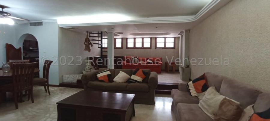 Townhouse amoblado En Venta En La Lago