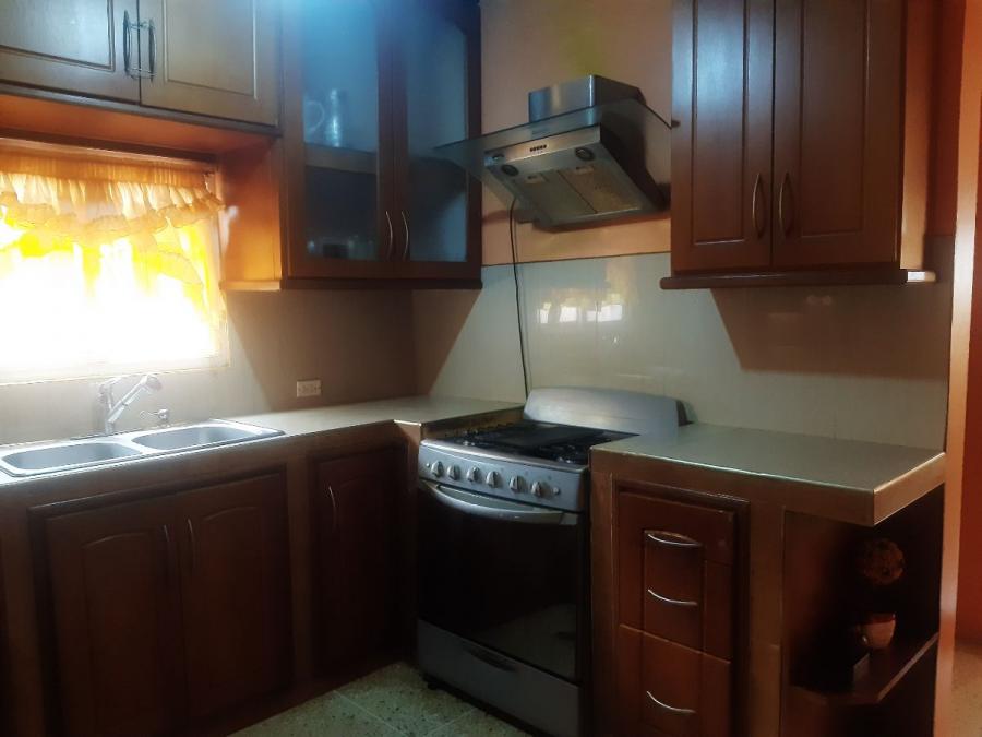 Foto Casa en Venta en Cabimas, Zulia - U$D 21.000 - CAV231638 - BienesOnLine