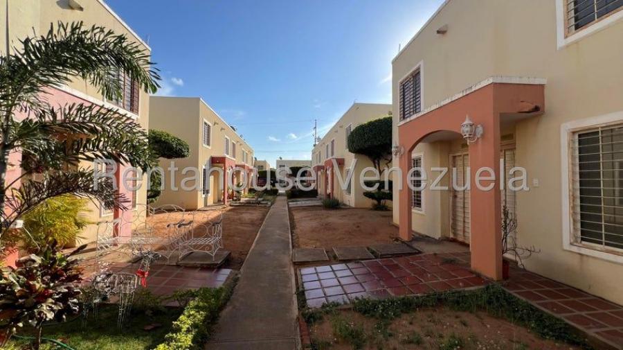 Townhouse en venta en Caminos de la Lagunita 