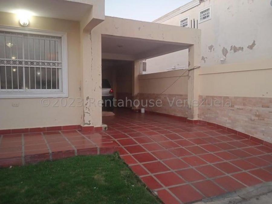 Townhouse en venta en Coro MLS #24-7883 OP