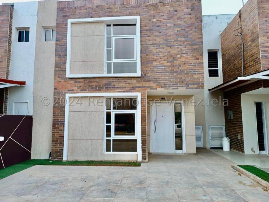 Townhouse en Venta en El Cardon, Falcon MLS #24-28380 GR 