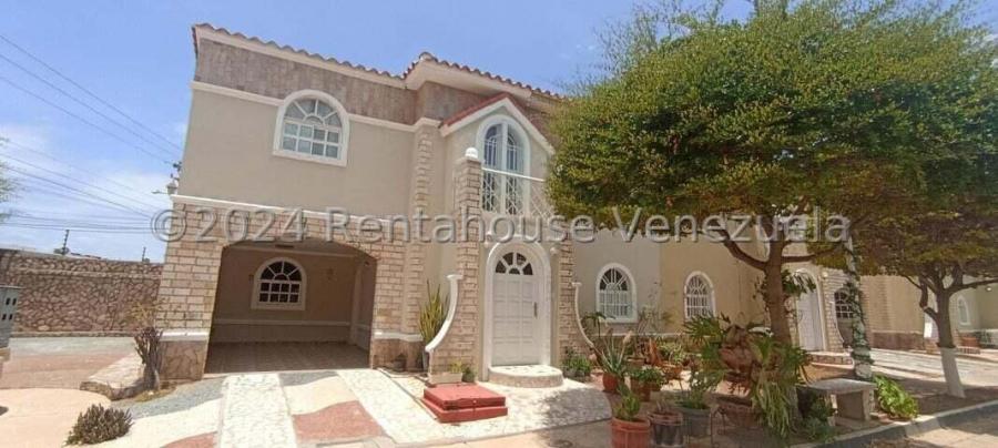 Townhouse en venta en zona Norte