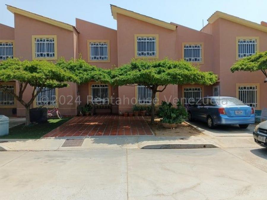 Townhouse en venta en zona Norte