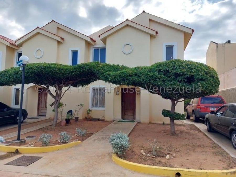 Townhouse en venta en zona Norte