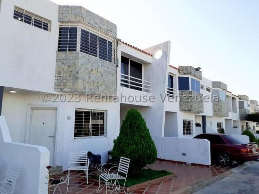 Townhouse en venta en zona oeste