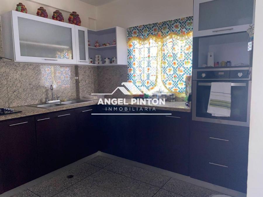 Foto Casa en Venta en Maracaibo, Zulia - U$D 30.000 - CAV242423 - BienesOnLine