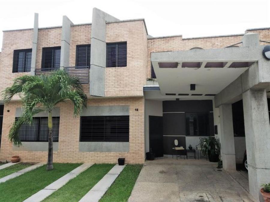 Foto Casa en Venta en Los Mangos, Valencia, Carabobo - U$D 160.000 - CAV163654 - BienesOnLine