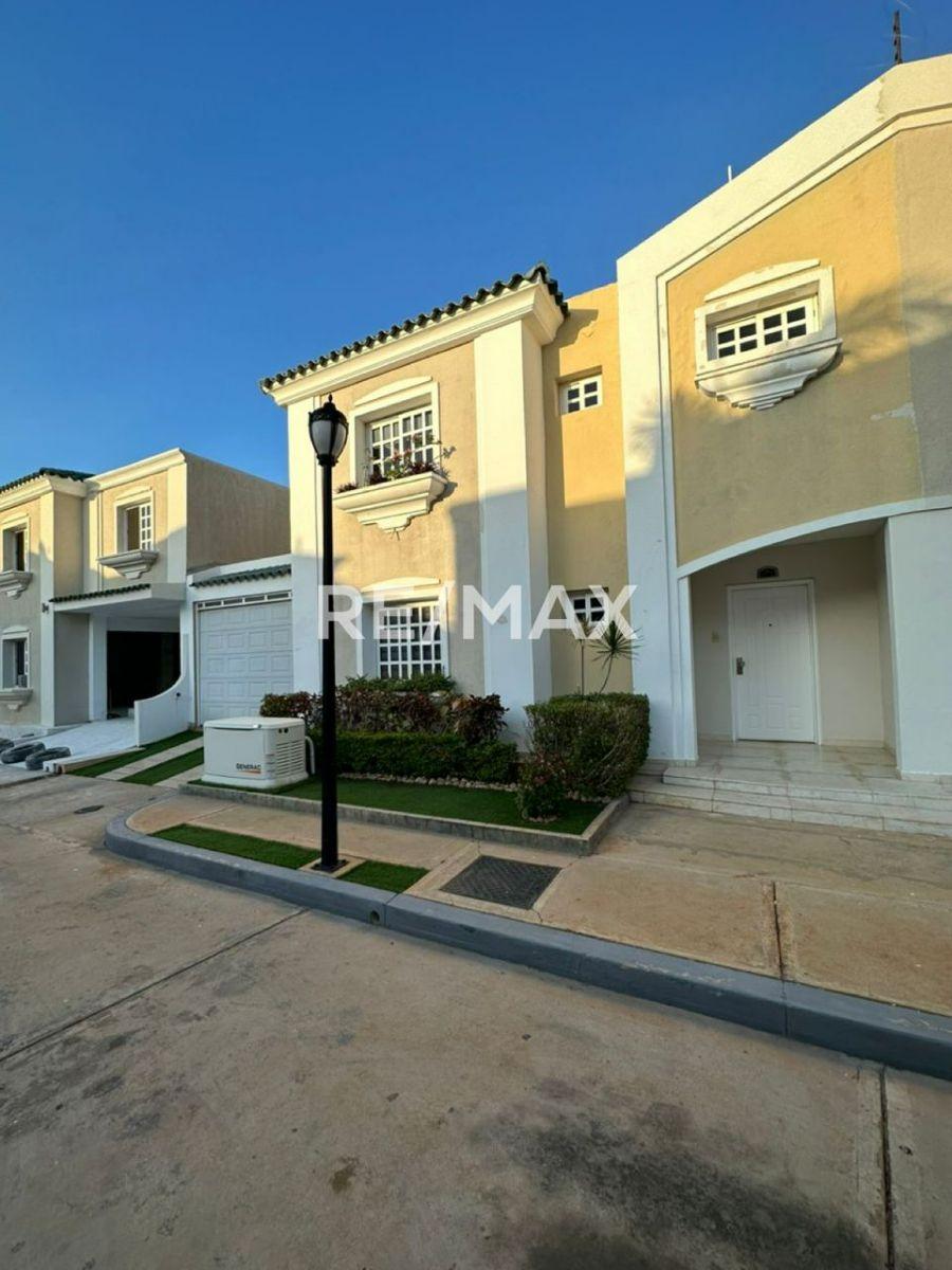 Foto Casa en Venta en Norte, Av. Fuerzas Armadas, Zulia - U$D 265.000 - CAV230921 - BienesOnLine