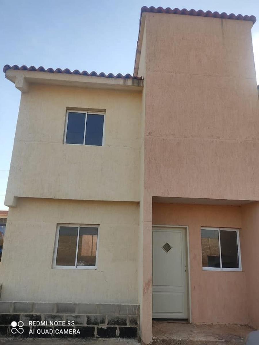 Foto Casa en Venta en Maracaibo, Zulia - U$D 10.999 - CAV234905 - BienesOnLine