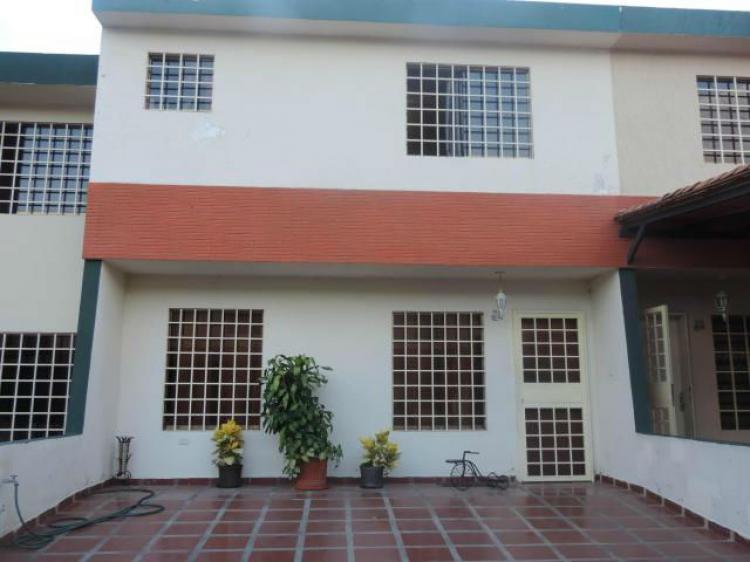 Townhouse venta San Diego Carabobo Pueblo lha 14-3477