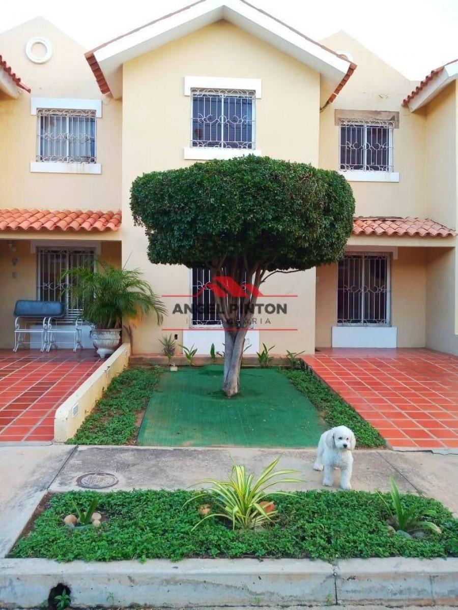 Foto Casa en Venta en Maracaibo, Zulia - U$D 18.000 - CAV194945 - BienesOnLine