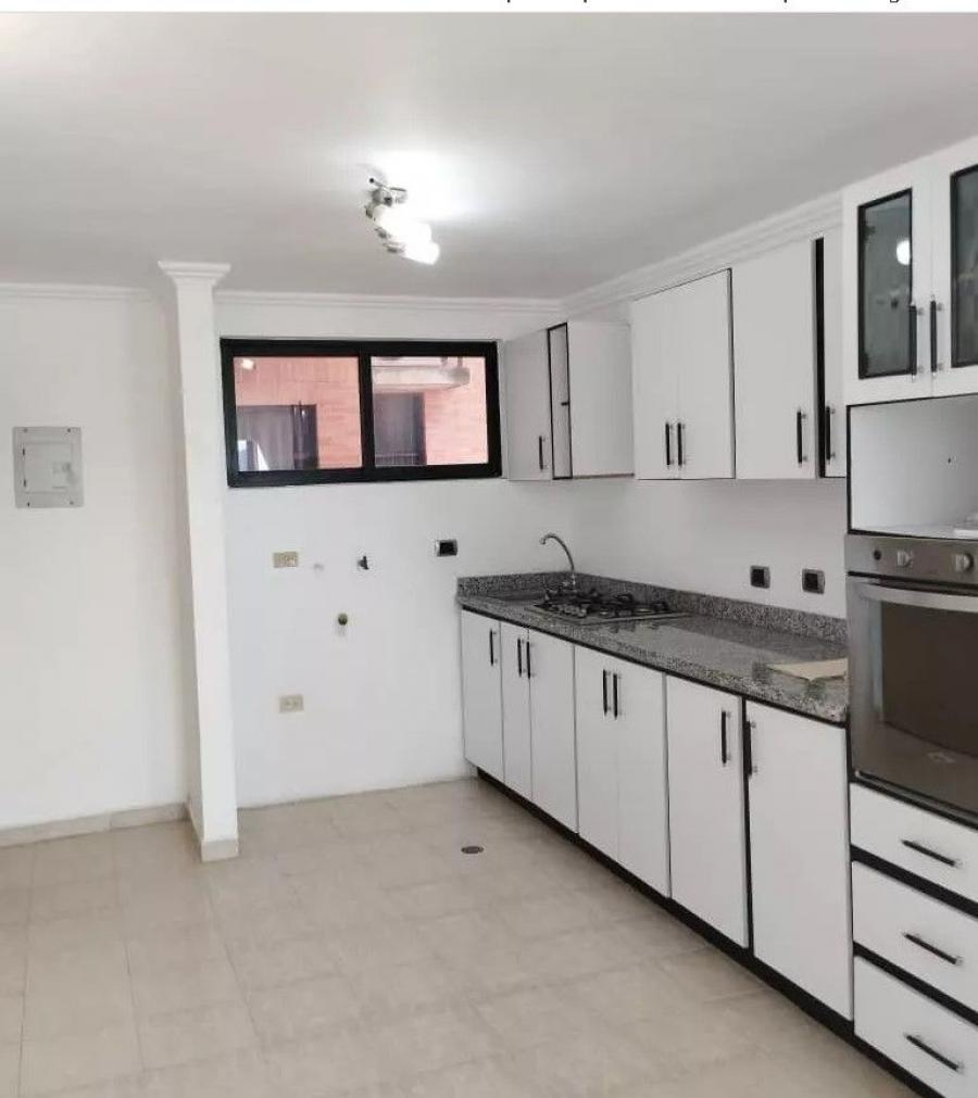 Foto Apartamento en Venta en TRIGAL NORTE, Carabobo - U$D 26.300 - APV227926 - BienesOnLine