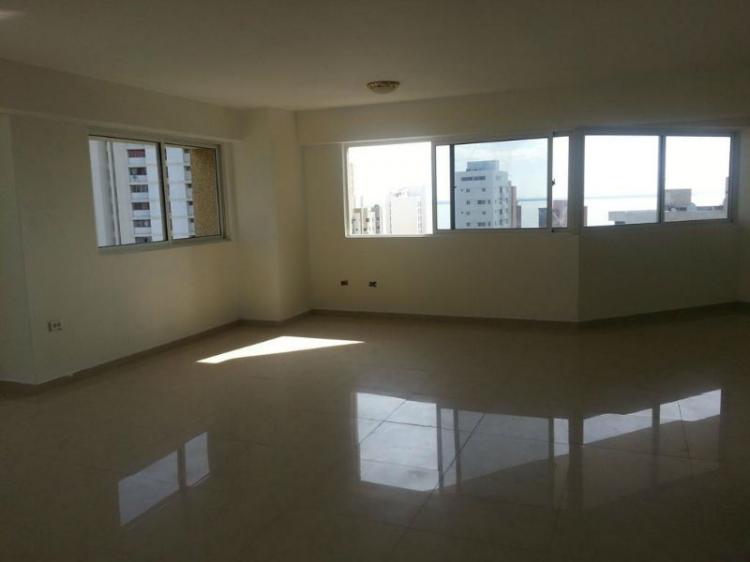 Foto Apartamento en Venta en 5 de Julio, Maracaibo, Zulia - BsF 16.400.000 - APV53648 - BienesOnLine