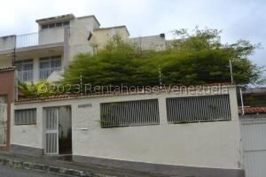 Foto Casa en Venta en El Mirador, Distrito Federal - U$D 130.000 - CAV227854 - BienesOnLine